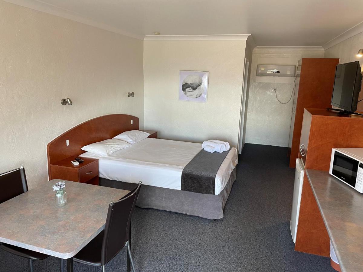 Childers Gateway Motor Inn エクステリア 写真