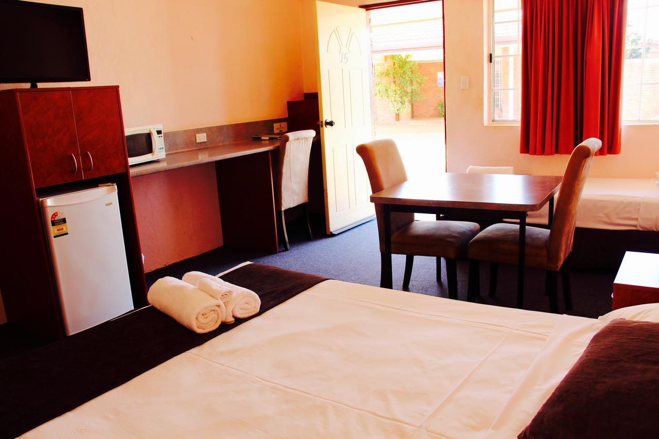 Childers Gateway Motor Inn エクステリア 写真