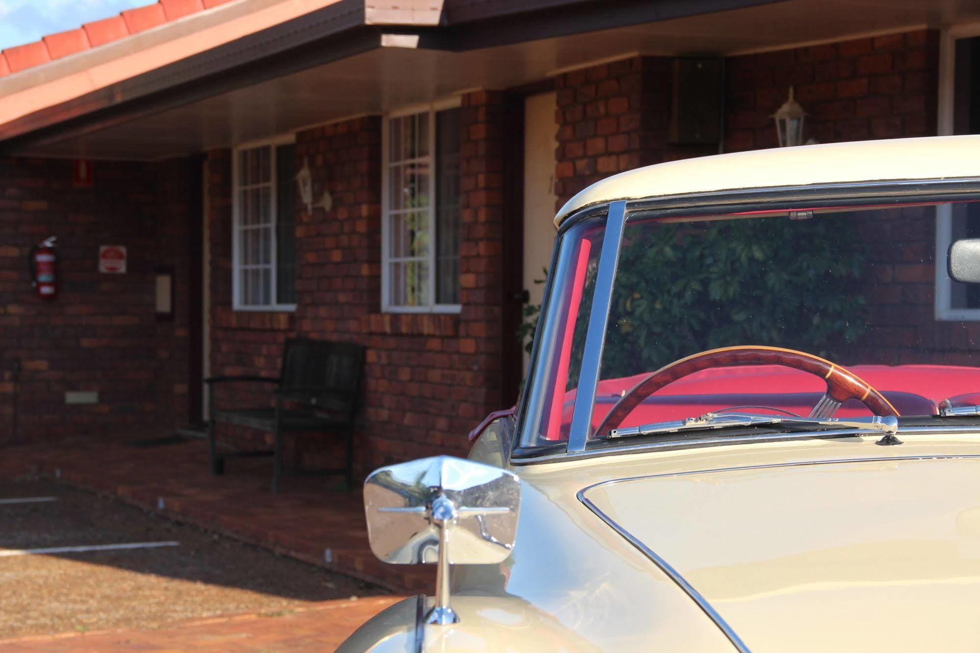 Childers Gateway Motor Inn エクステリア 写真
